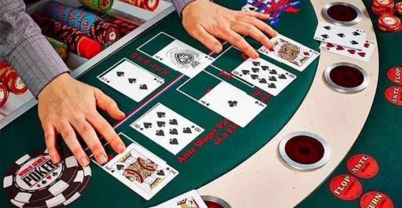 Tay bài tứ quý trong Poker Mksports